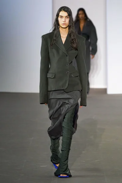 Look 23